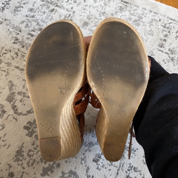 Dolce Vita Brown Wedge Sandals - Picture 4 of 4